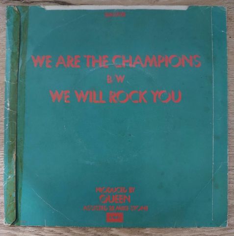 Queen – We Are The Champions B/W We Will Rock You 45LİK PLAK