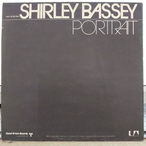 Shirley Bassey – Portrait LP PLAK