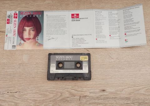 SEZEN AKSU - GÜLÜMSE KASET