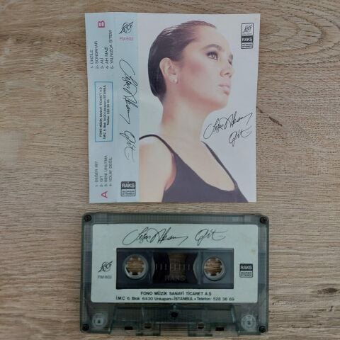 SEZEN AKSU - GİT KASET