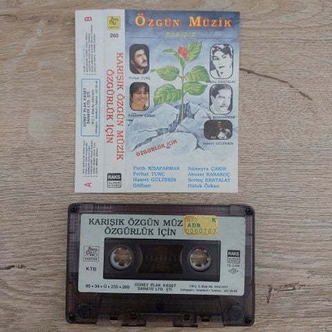 ÖZGÜN MÜZİK KARIŞIK - ÖZGÜRLÜK İÇN KASET