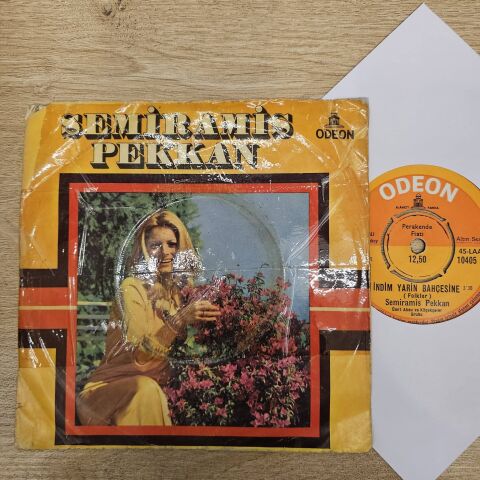 Semiramis Pekkan – Düşmanlarım Çatlasın / İndim Yarin Bahçesine 45LİK PLAK