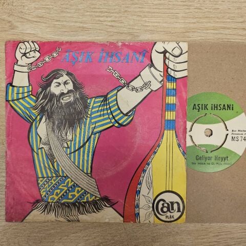 Aşık İhsani – Geliyor Halkım Heyyt 45LİK PLAK