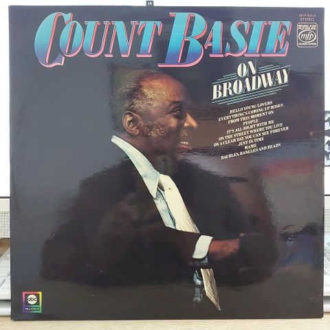 Count Basie – On Broadway LP PLAK