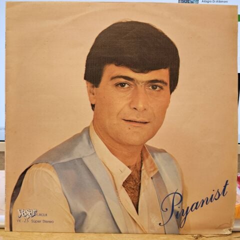 Ferdi Özbeğen – Piyanist LP PLAK