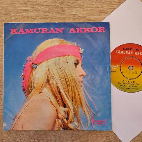 Kamuran Akkor – Özlem 45LİK PLAK