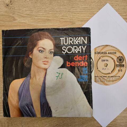 Kâmuran Akkor – Kabahat Seni Sevende / Ben Kalbini Bilmez Miyim 45LİK PLAK