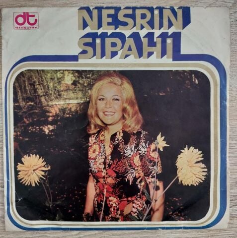 Nesrin Sipahi – Yemin Ettim Çıkmayacağım Meyhaneden / Sen Sen Sen 45LİK PLAK