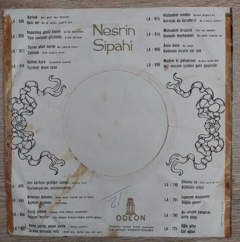 Nesrin Sipahi – Seninle Bir Sonbahar / Bir İnat Yüzünden 45LİK PLAK