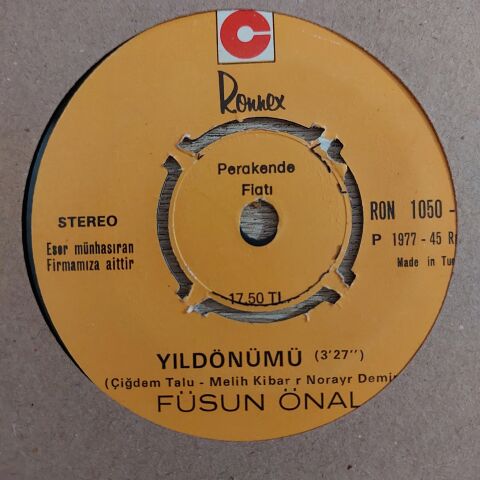 Füsun Önal – Yıldönümü / Anlamıyorum 45LİK PLAK