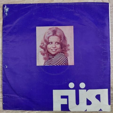 Füsun Önal – Flört / Aşk Nezlesi 45LİK PLAK