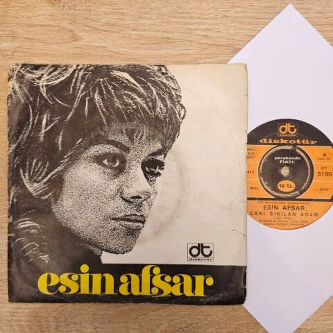 Esin Afşar – Canı Sıkılan Adam / Yiğidin Öyküsü 45LİK PLAK