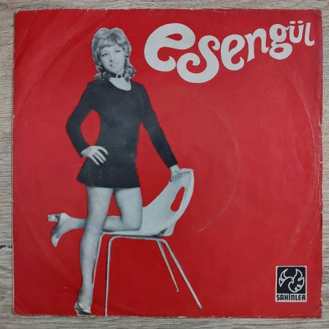 Esengül – Sevdiğimin Kurbanıyım / Sensiz Kahrolmuştum 45LİK PLAK