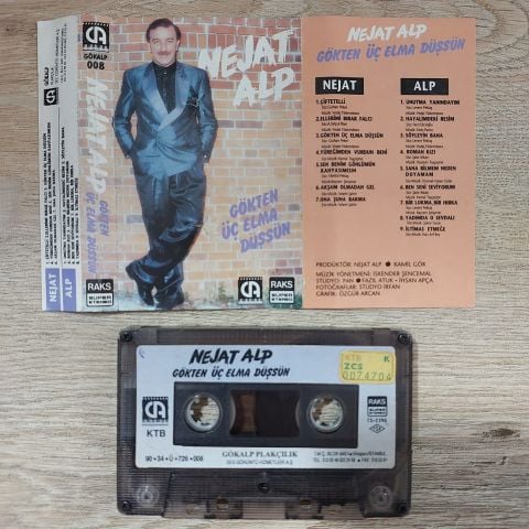 NEJAT ALP - GÖKTEN ÜÇ ELMA DÜŞSÜN KASET