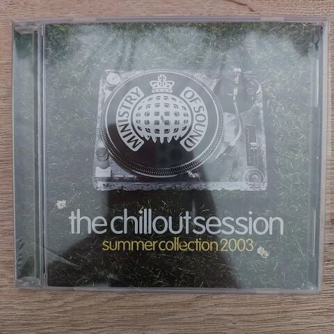THE CHİLLOUT SESSİON SUMMER COLLECTİON 2003 CD