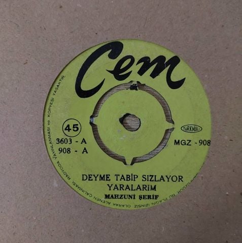 Mahzuni Şerif – Deyme Tabip Sızlayor Yaralarım 45LİK PLAK