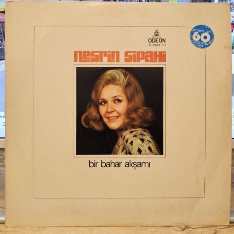 Nesrin Sipahi – Bir Bahar Akşamı LP PLAK