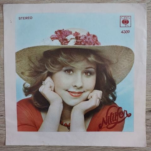 Nilüfer – Of Aman Aman / Kaderime Kaderime 45LİK PLAK