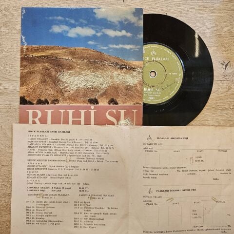 Ruhi Su – Uyuriken Uyardılar / Yine Bir Gariplik Düştü Serime 45LİK PLAK