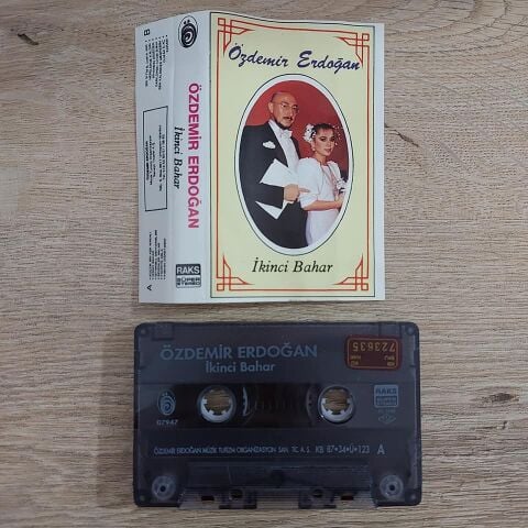 ÖZDEMİR ERDOĞAN İKİNCİ BAHAR KASET