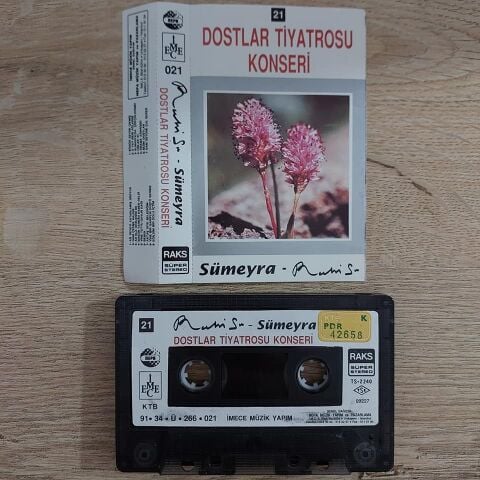 RUHİ SU & SÜMEYRA - DOSTLAR TİYATROSU KONSERİ KASET