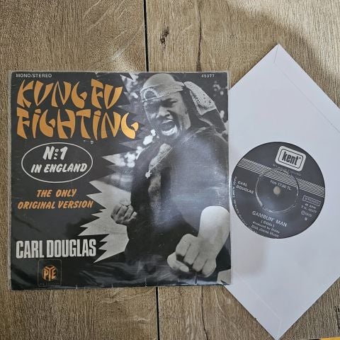 Carl Douglas – Kung Fu Fighting 45LİK PLAK