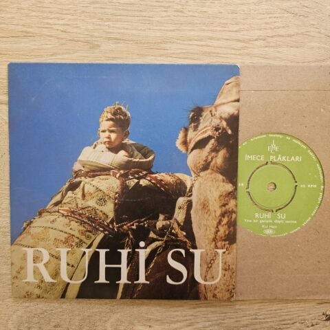 Ruhi Su – Uyuriken Uyardılar / Yine Bir Gariplik Düştü Serime 45LİK PLAK
