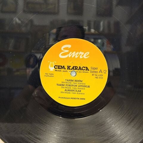 Cem Karaca – Merhaba Gençler Ve Her Zaman Genç Kalanlar LP PLAK