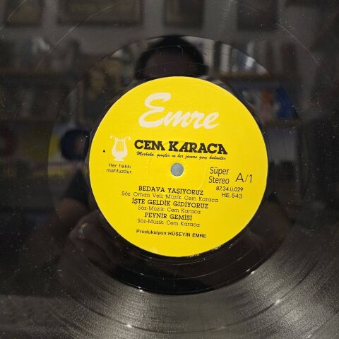 Cem Karaca – Merhaba Gençler Ve Her Zaman Genç Kalanlar LP PLAK