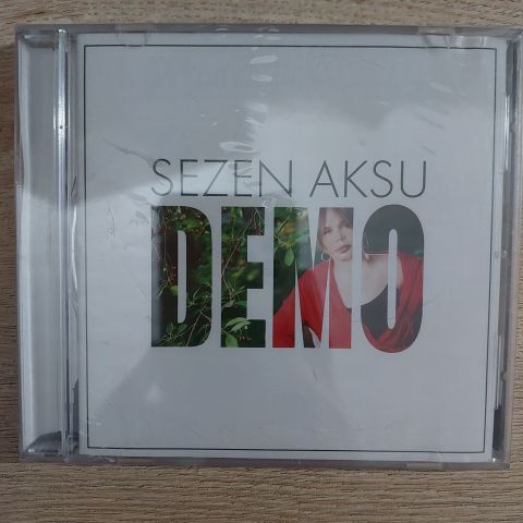 SEZEN AKSU - DEMO CD