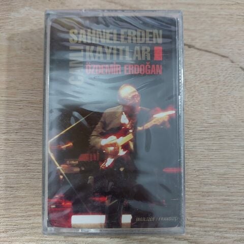 ÖZDEMİR ERDOĞAN - CANLI SAHNELERDE KAYITLAR KASET