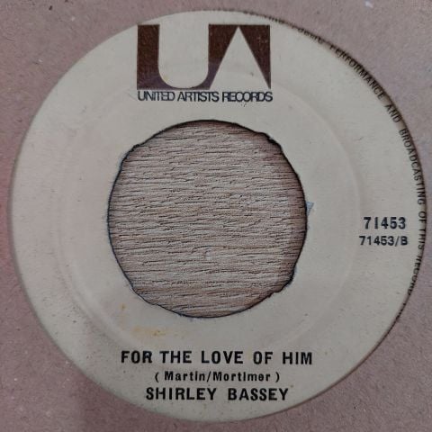 Shirley Bassey – Love Story / For The Love Of Him 45LİK PLAK