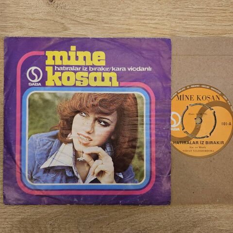 Mine Koşan – Hatıralar İz Bırakır / Kara Vicdanlı 45LİK PLAK