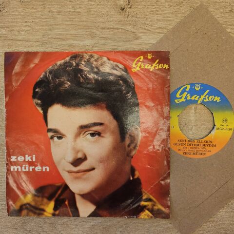 Zeki Müren – Veda / Seni Ben Ellerin Olsun Diyemi Sevdim 45LİK PLAK