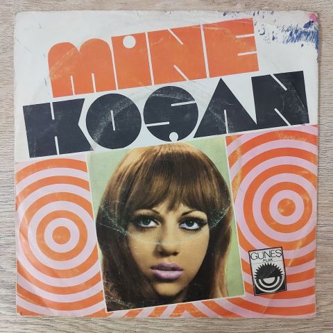 Mine Koşan – Dertlerimi Senden Aldım / Bana Öyle Bakma 45LİK PLAK