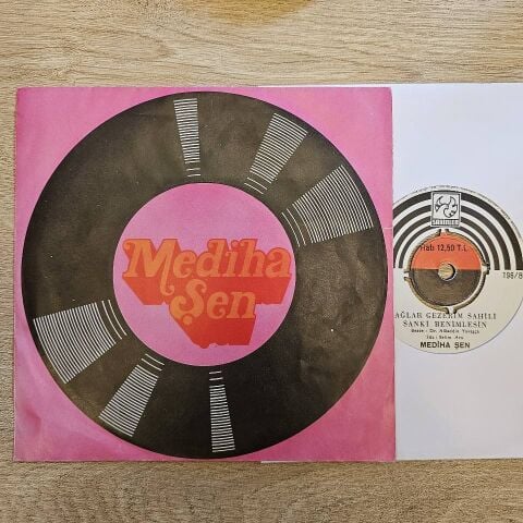 Mediha Şen – Gözlerin Bir Aşk Bilmecesi / Ağlar Gezerim Sahili Sanki Benimlesin 45LİK PLAK...