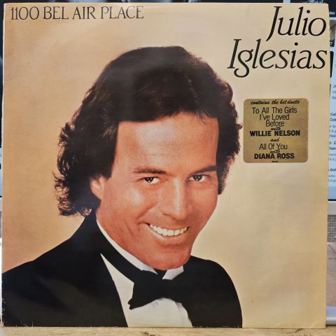 Julio Iglesias – 1100 Bel Air Place LP PLAK