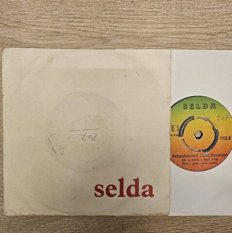 Selda Bağcan – Tatlı Dillim, Güler Yüzlüm / Mahpushanelere Güneş Doğmuyor 45LİK PLAK