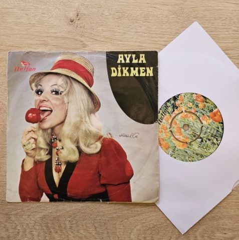 Ayla Dikmen – Yanan Mum / Alyanaklım 45LİK PLAK
