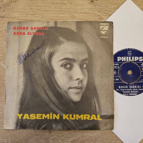 Yasemin Kumral – Bahar Şarkısı / Aşka Elveda 45LİK PLAK