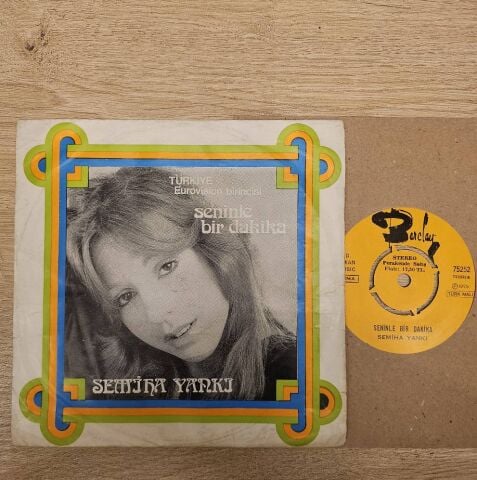 Semiha Yankı – Seninle Bir Dakika 45LİK PLAK