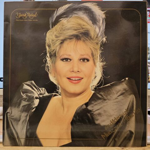 Muazzez Abacı – Sevdiklerinizle Muazzez Abacı'83C LP PLAK