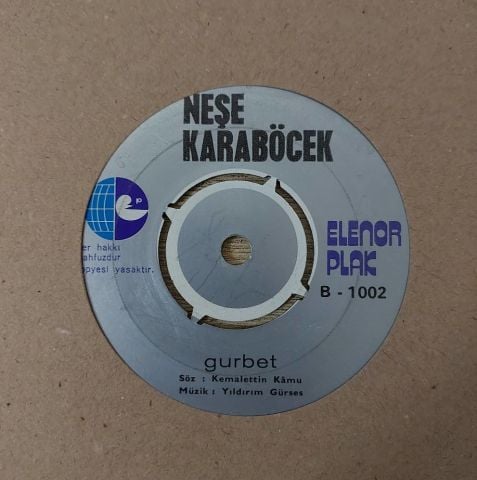 Neşe Karaböcek – Aşk ve Gurur / Gurbet 45LİK PLAK