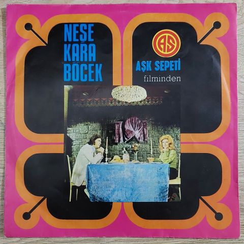 Neşe Karaböcek – İntizar / Karlı Bir Kış Günü 45LİK PLAK