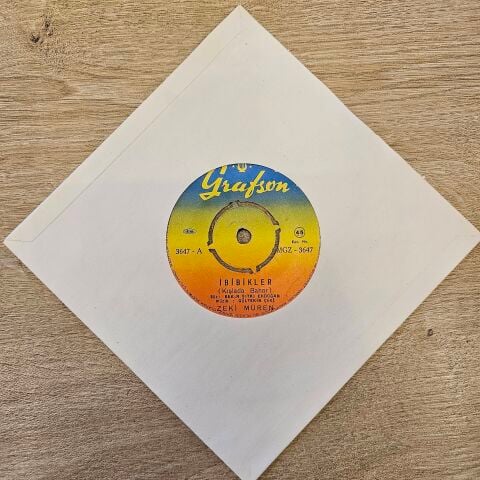 Zeki Müren – İbibikler / Unutulmaz Adınla 45LİK PLAK