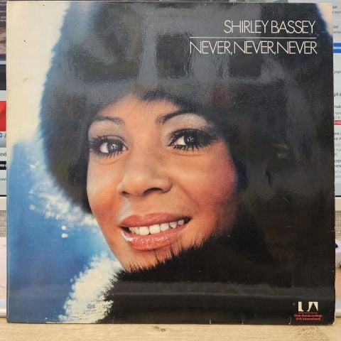 Shirley Bassey – Never Never Never LP PLAK
