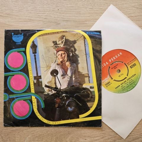 Ajda Pekkan – Sana Neler Edeceğim / Haram Olsun Bu Aşk Sana 45LİK PLAK