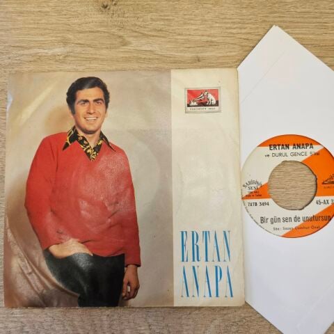 ERTAN ANAPA - YERE BAKAN YÜREK YAKAN 45LİK PLAK