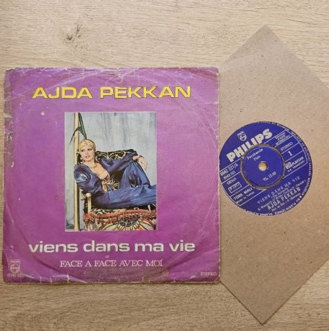 Ajda Pekkan – Viens Dans Ma Vie / Face A Face Avec Moi 45LİK PLAK