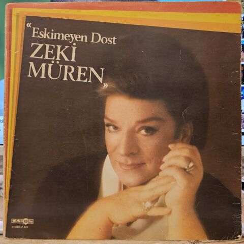 Zeki Müren – Eskimeyen Dost LP PLAK